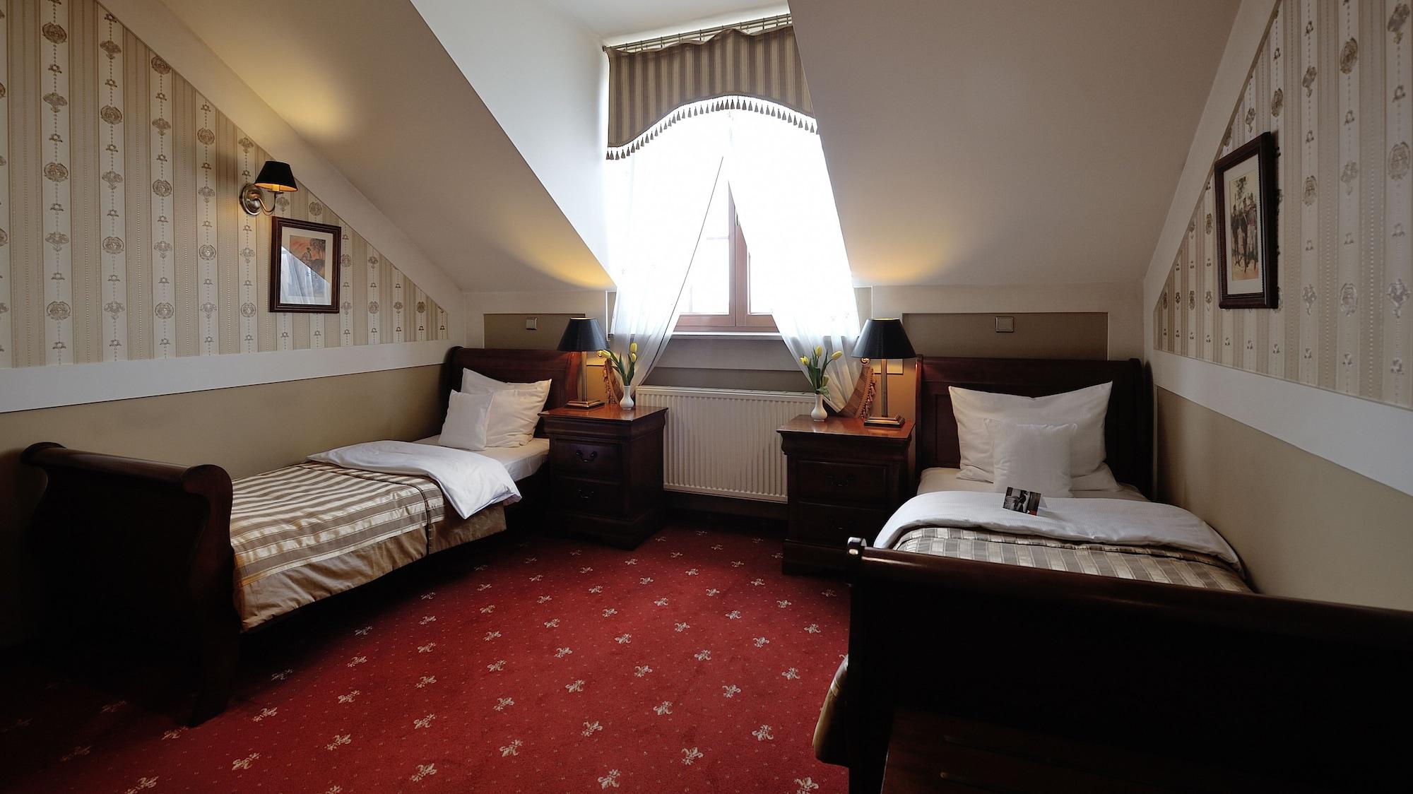 Hotel Diament Arsenal Palace Katowice - Chorzów Buitenkant foto