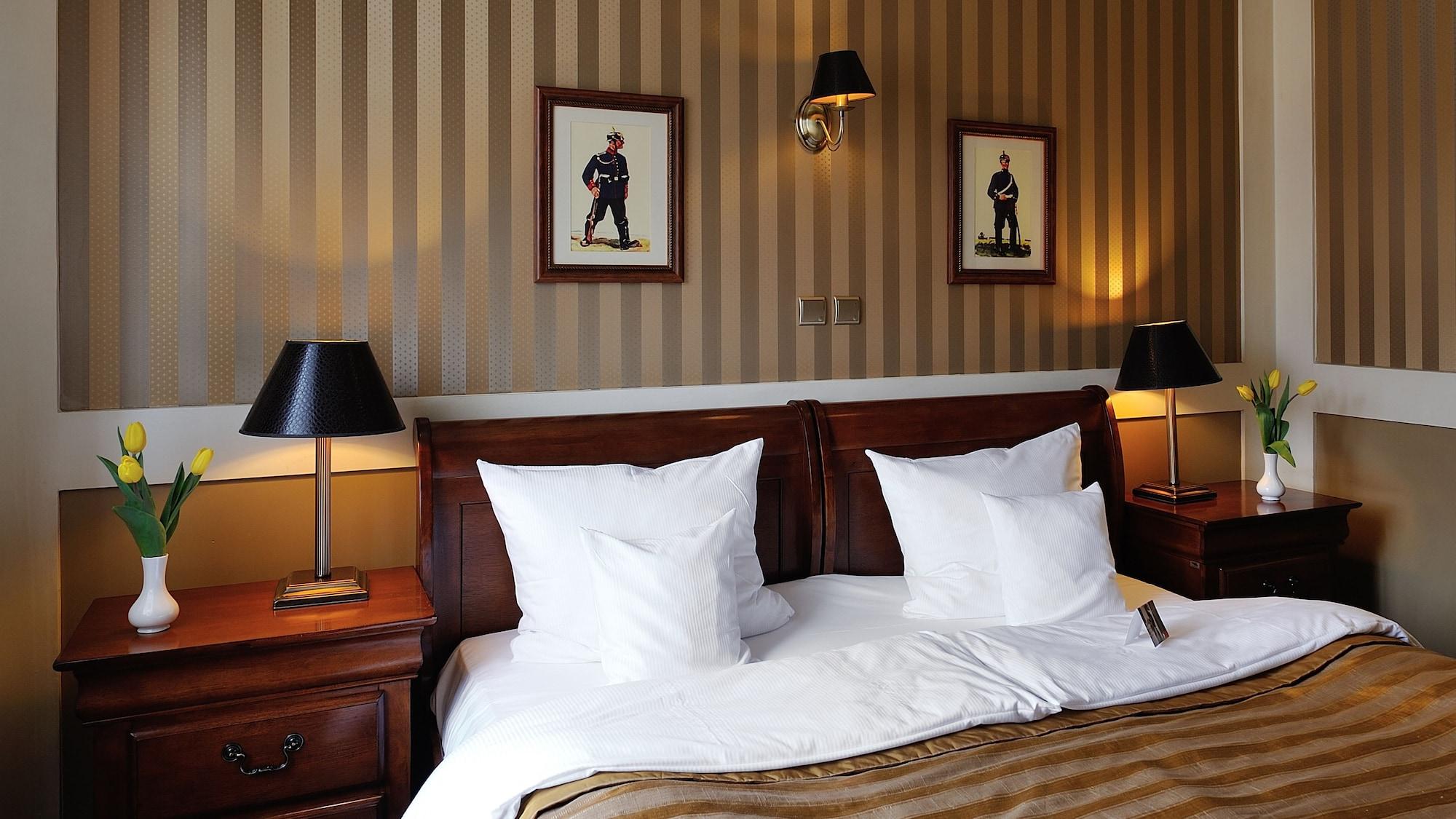 Hotel Diament Arsenal Palace Katowice - Chorzów Buitenkant foto